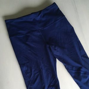 Victoria Sport Crop Leggings